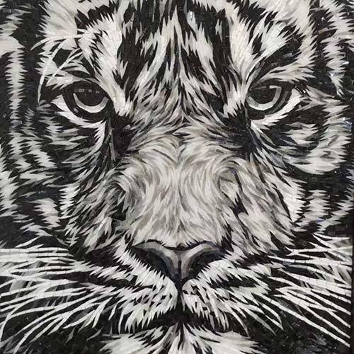 Mosaïque artistique tigre noir et blanc sur mesure Mosaïque artistique noir et blanc représentant un tigre, composition décorative haut de gamme pour mur intérieur